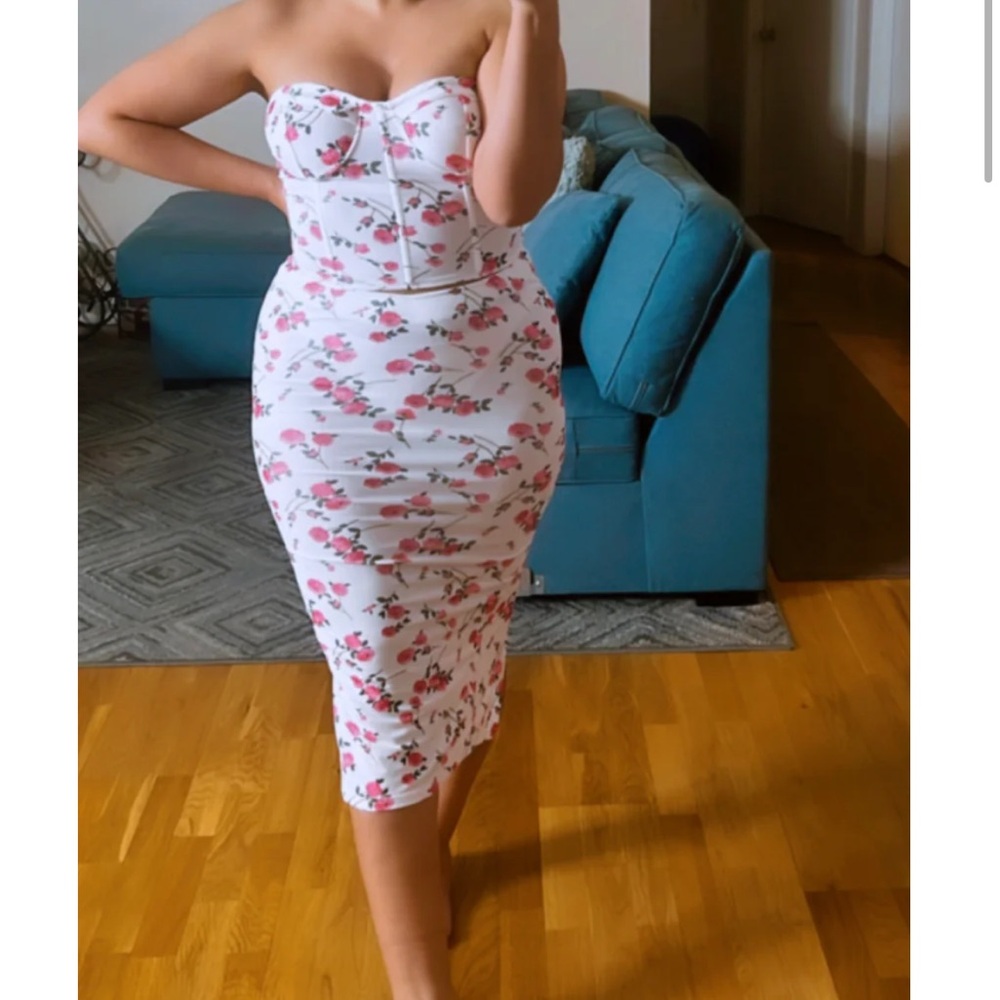 Midi skirt and corset top